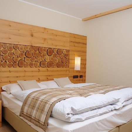 Residence Marisol Camere & Appartamenti - Mezzana Centre Ngoại thất bức ảnh