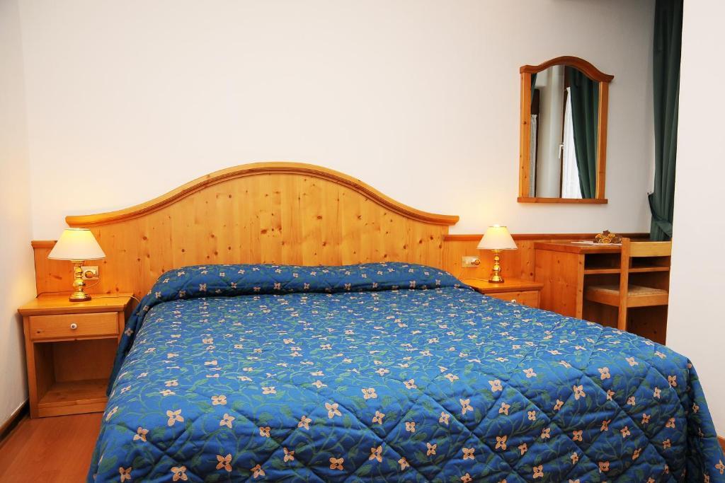 Residence Marisol Camere & Appartamenti - Mezzana Centre Phòng bức ảnh